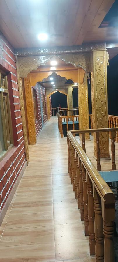 Hotel Royal Hillcrest Harsil Εξωτερικό φωτογραφία