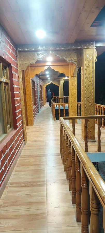 Hotel Royal Hillcrest Harsil Εξωτερικό φωτογραφία